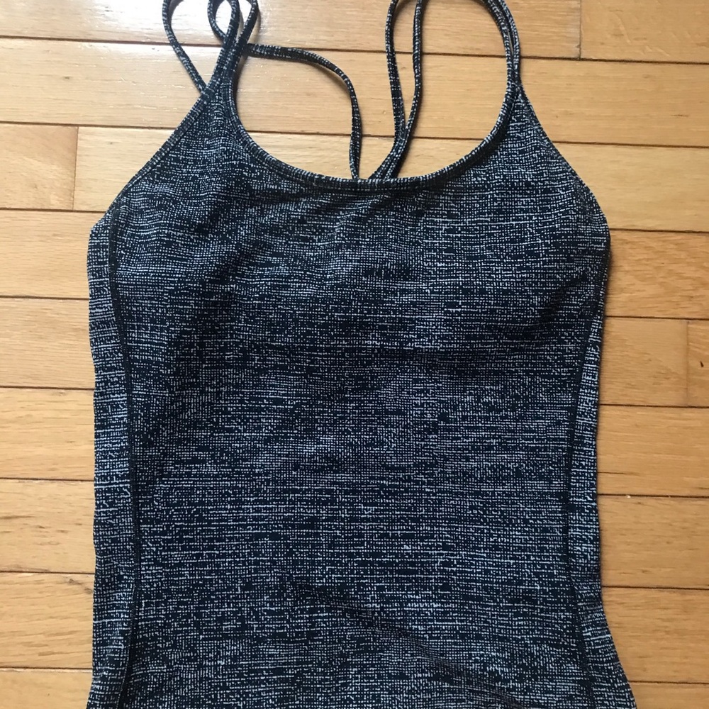 Lululemon tank